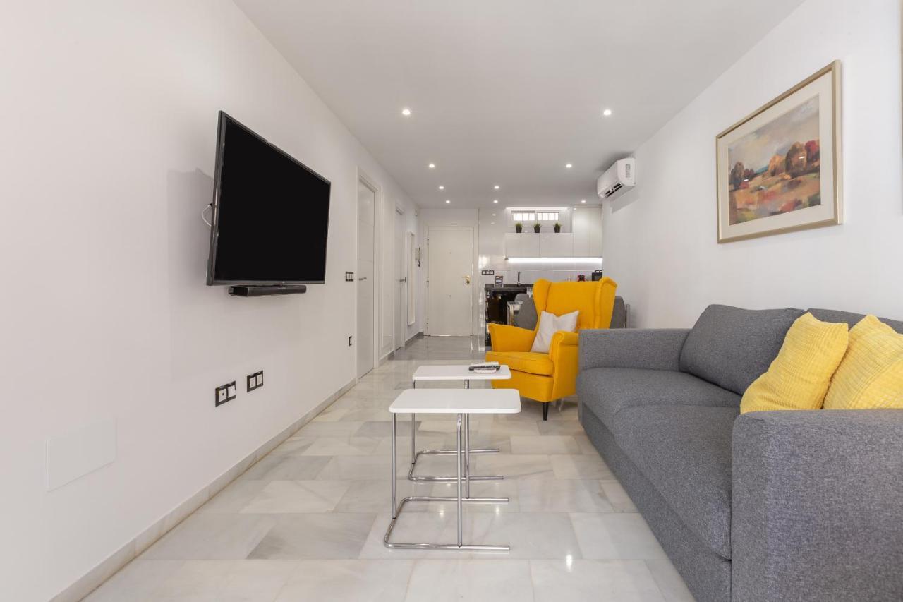 Apartamento La Victoria Lägenhet Málaga Exteriör bild