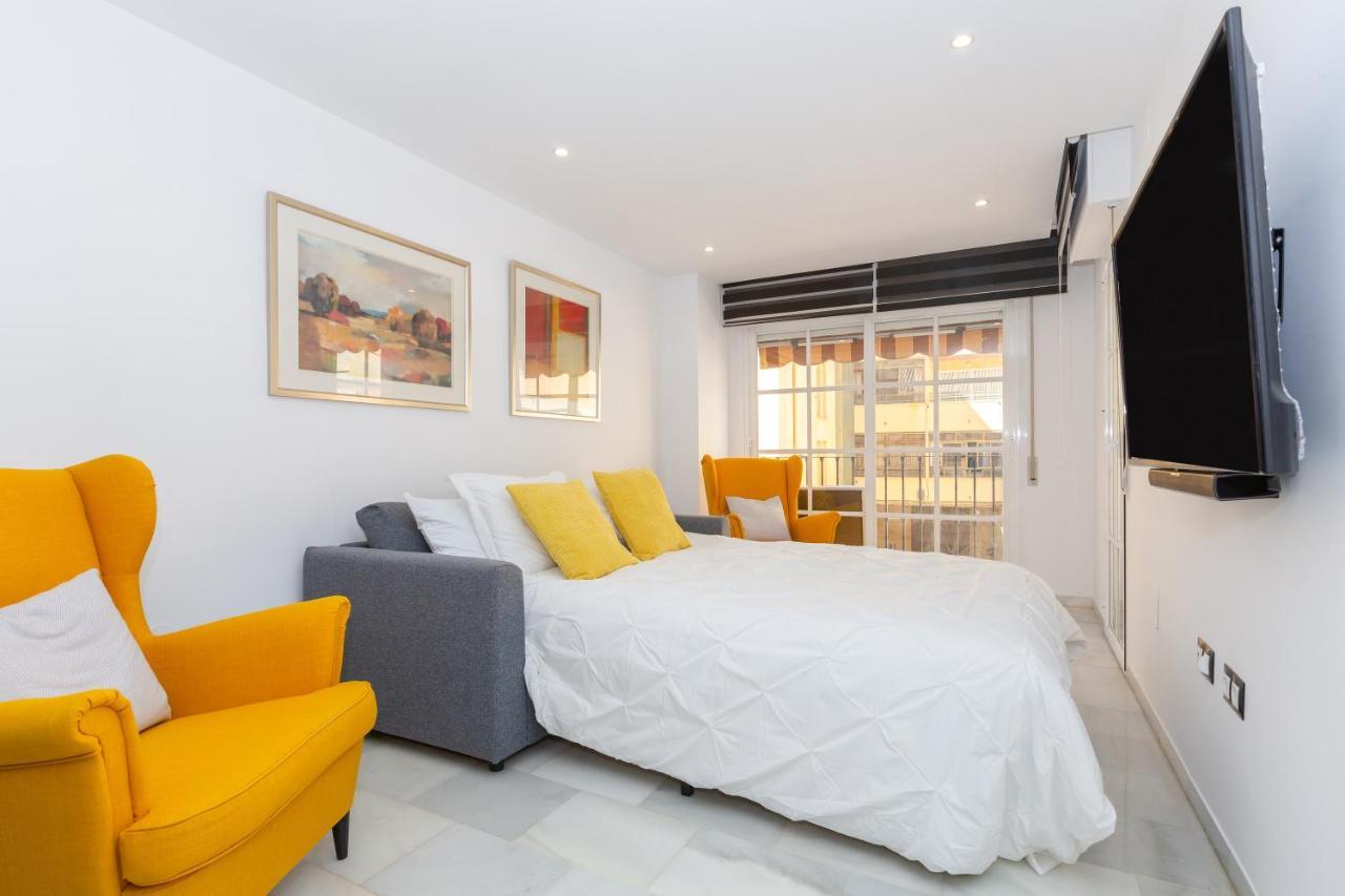 Apartamento La Victoria Lägenhet Málaga Exteriör bild